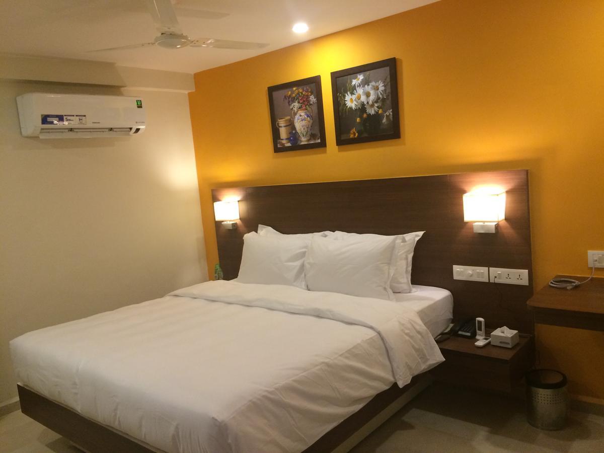 Best Western Alkapuri, Вадодара Екстериор снимка