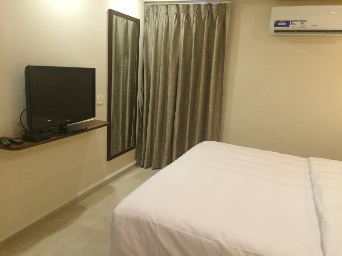 Best Western Alkapuri, Вадодара Екстериор снимка