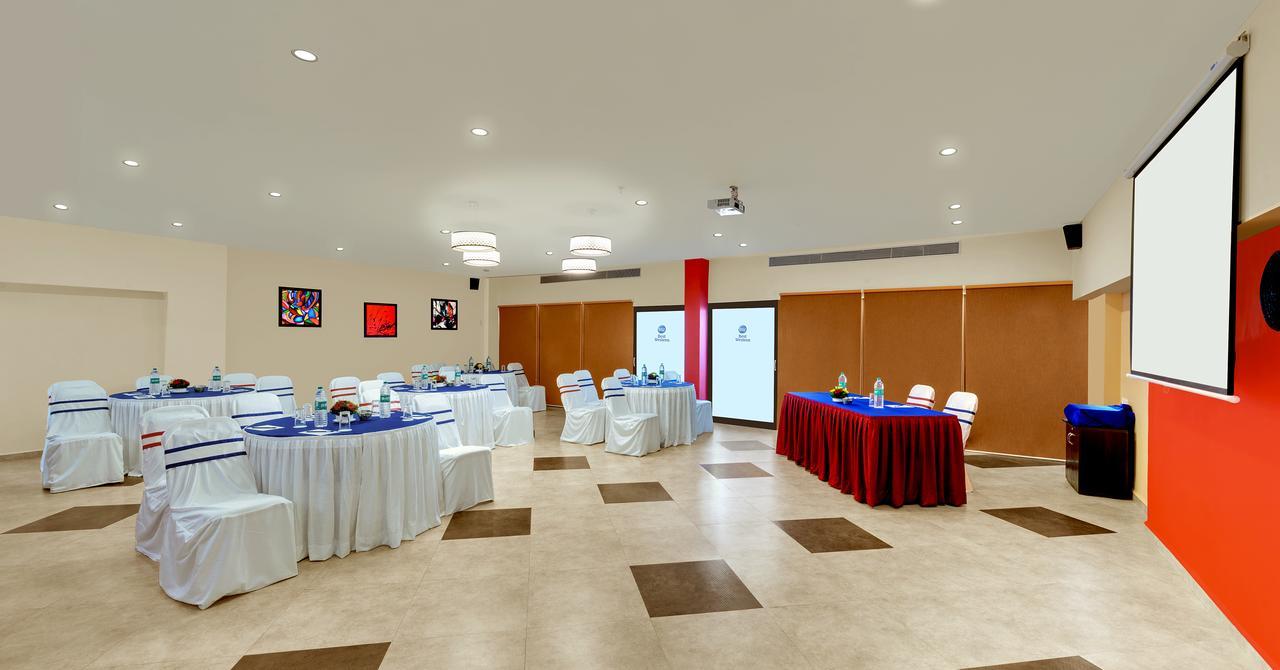 Best Western Alkapuri, Вадодара Екстериор снимка
