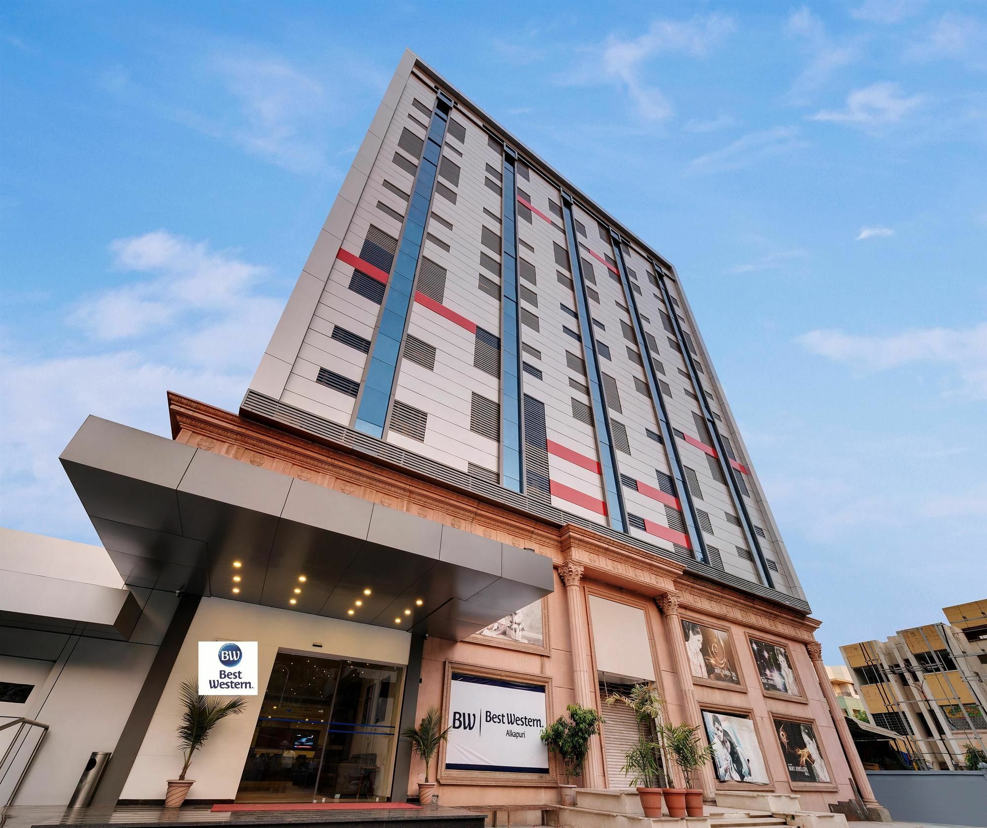 Best Western Alkapuri, Вадодара Екстериор снимка